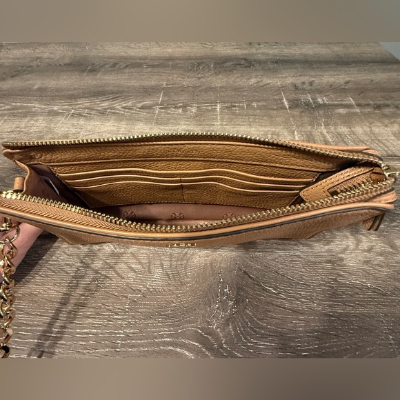 Tory Burch Carter Slim Crossbody, Tan - Picture 4 of 16